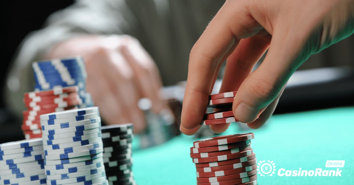 „Texas Holdem“ prieš „Omaha“ pokerį: koks skirtumas?